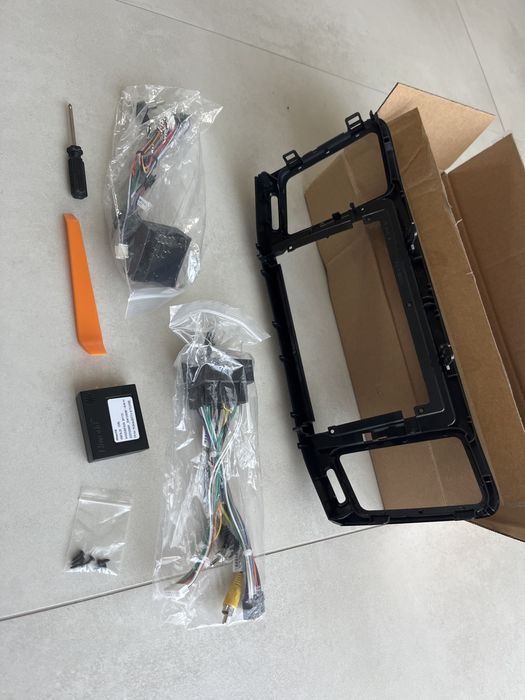 Ramka do radia Android 2din plus okablowanie Cambus Vw Scharan 9” cali