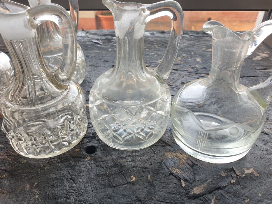 Galheteiros antigos de vidro