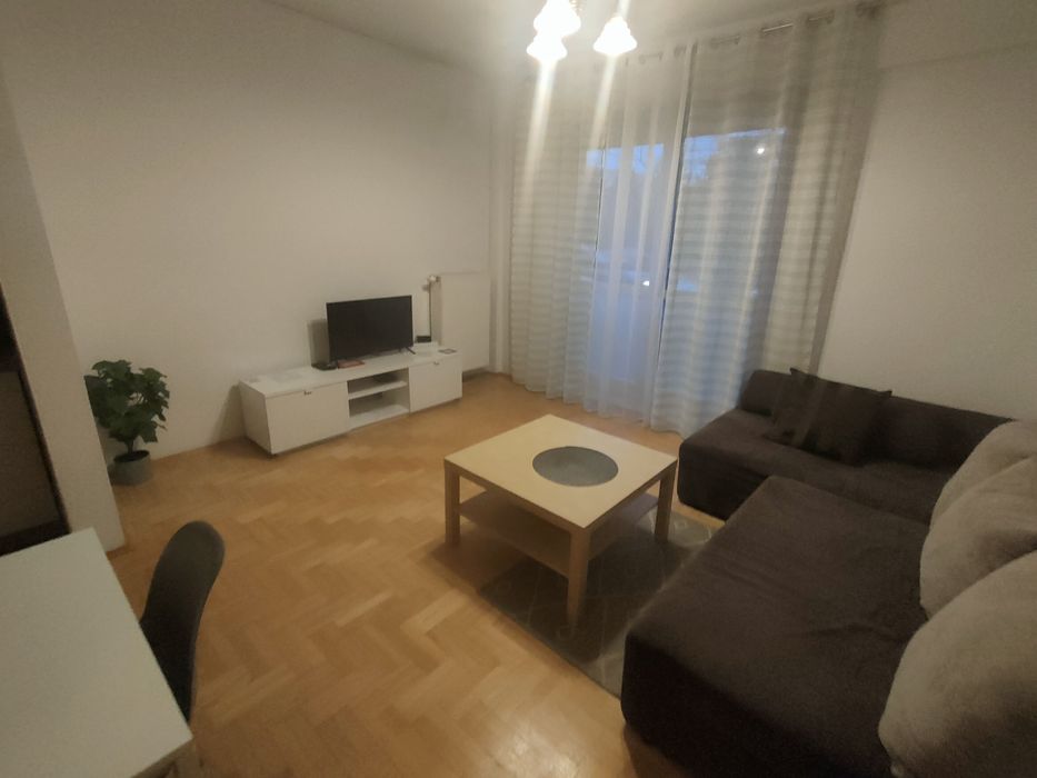 Kabaty nocleg na dobę parking gratis metro wifi tanio faktura