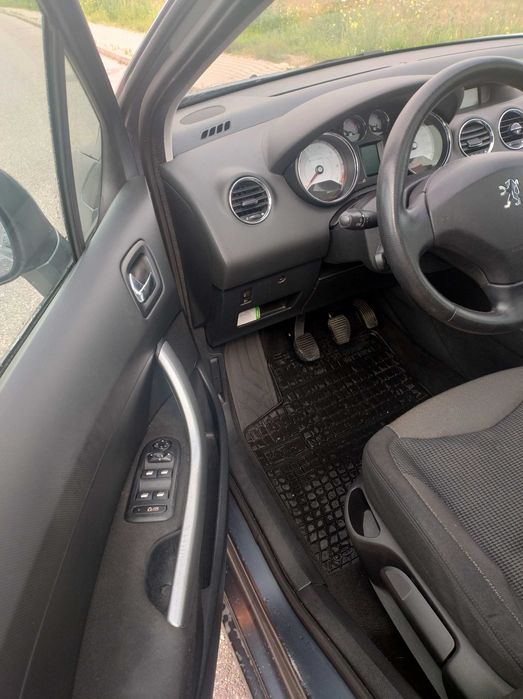 PEUGEOT 308 1.6 benzyna