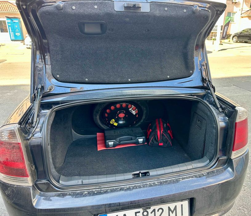 Opel Vectra C 2.2 АКПП