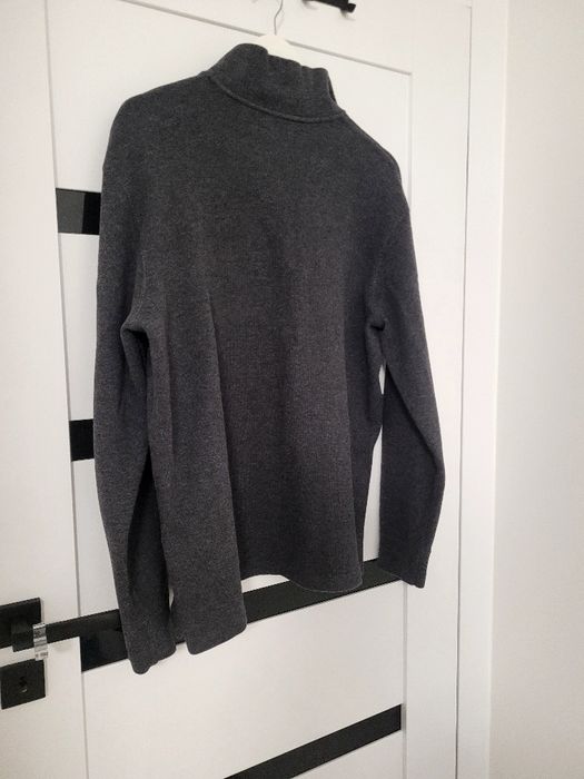 Szary ciepły swetr z golfem Ralph Lauren, rozm.L.
