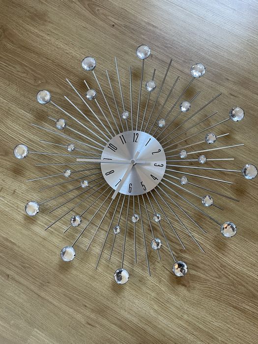 Zegar scienny na baterie