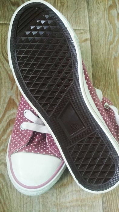 Жіночі кеди 38 розмір