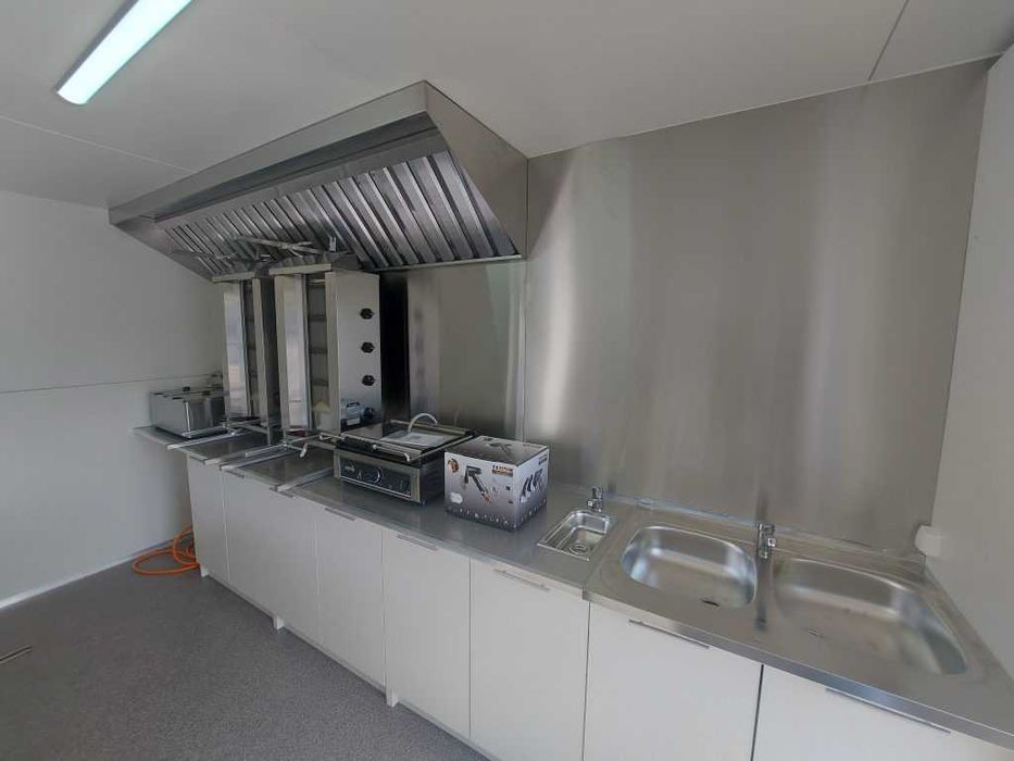 PRZYCZEPA Gastronmiczna-handlowa NOWA 6mx2.4 WYPOSAŻONA