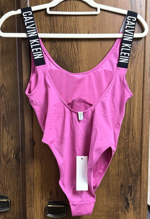 Новий купальник Calvin Klein