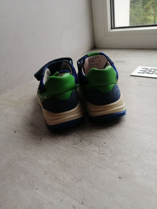 Кросівки дитячі  22р