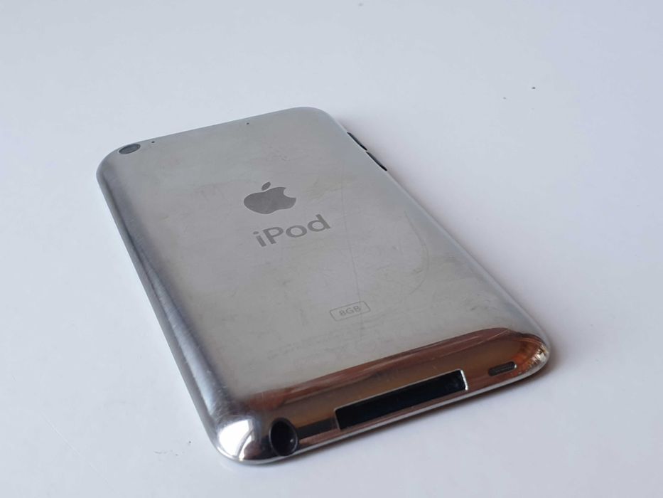 Apple iPod Touch 4 8GB A1367 mc540bta AV-адаптер A1388 блок A1399