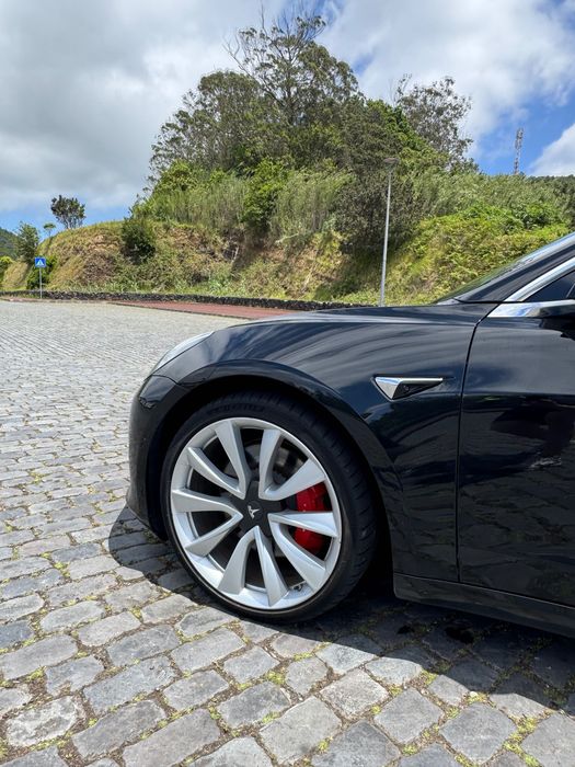 Tesla model3 Performance