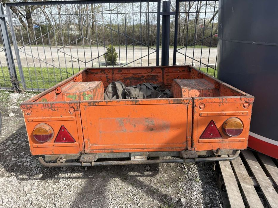 Причеп до Авто на повному ходу