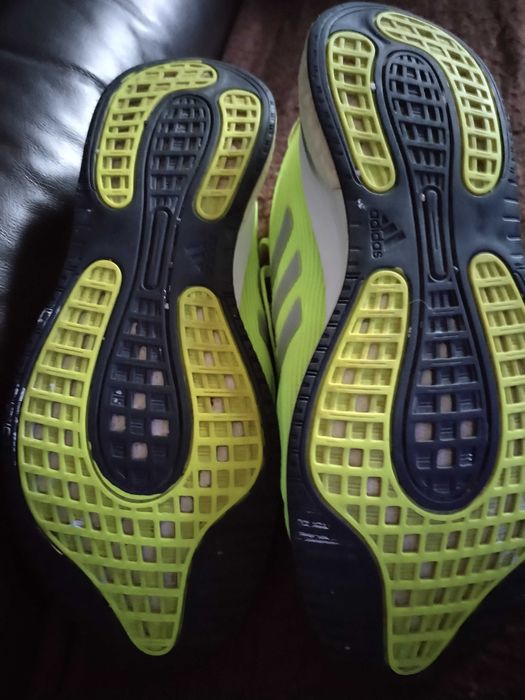 ténis   n. 42  - marca adidas