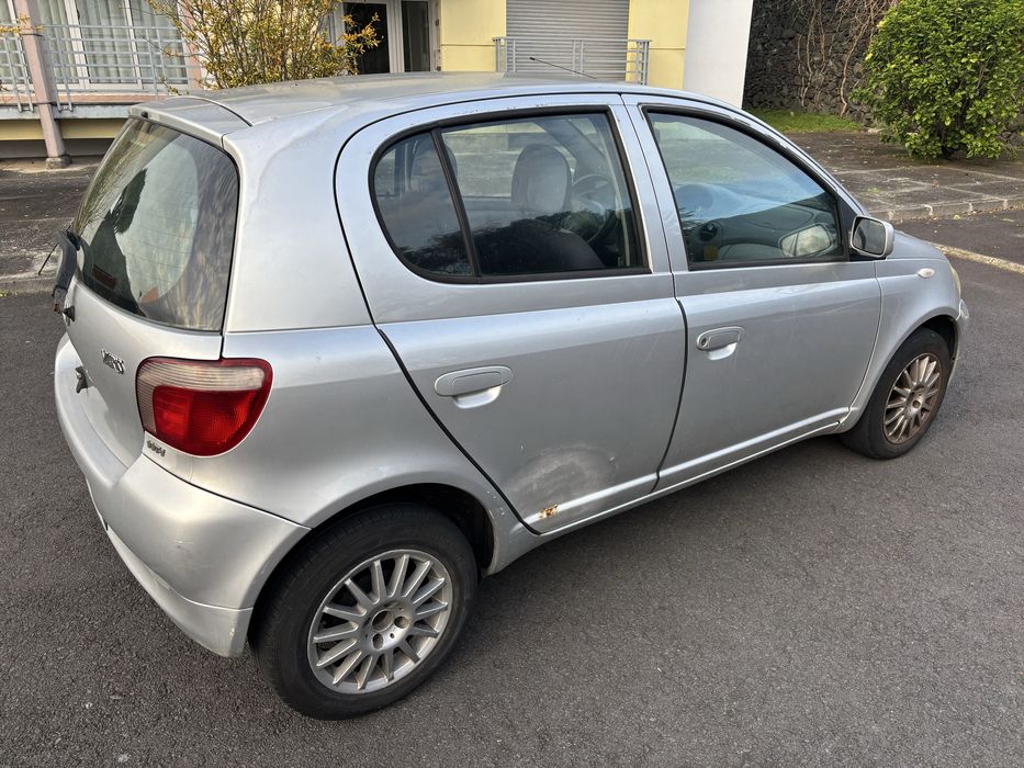 Toyota Yaris 2003
