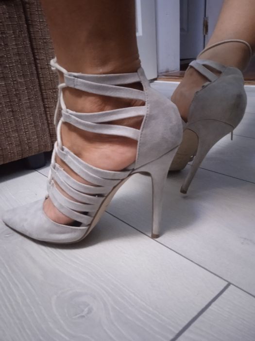 Туфлі загострені