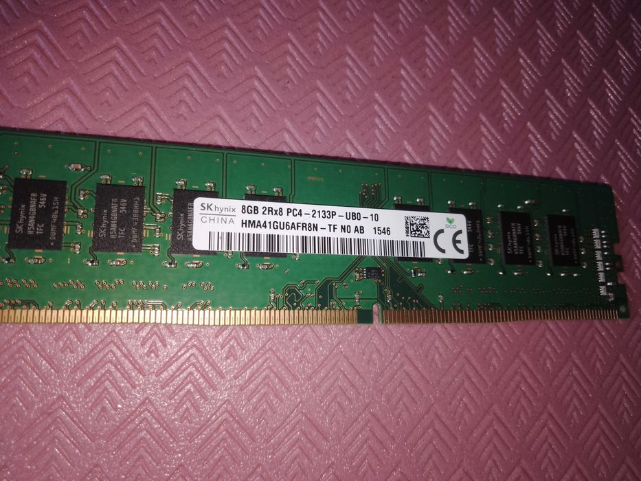 Komputer z monitorem