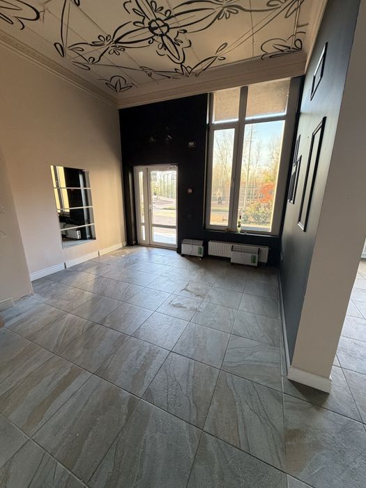 Комерційне приміщення зі світлом! ЖК Севен завжди є світло!