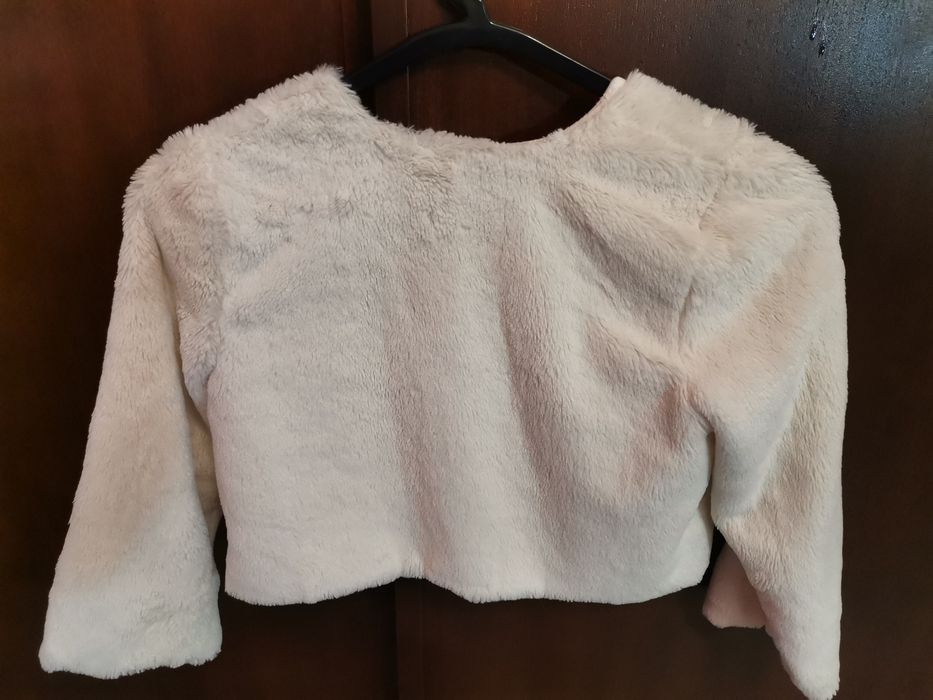 Bolero em pêlo branco