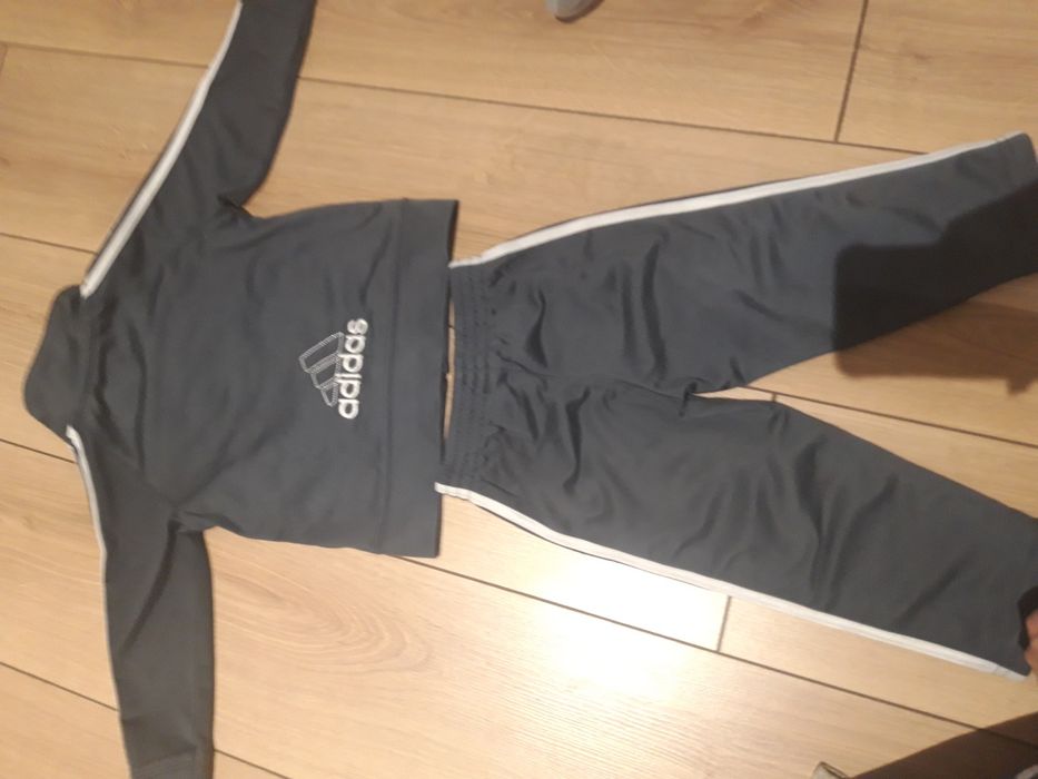 Komplet dres Adidas bluza spodnie 18 msc