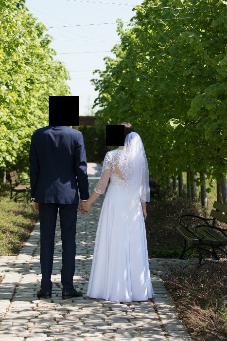 Piękna suknia ślubna