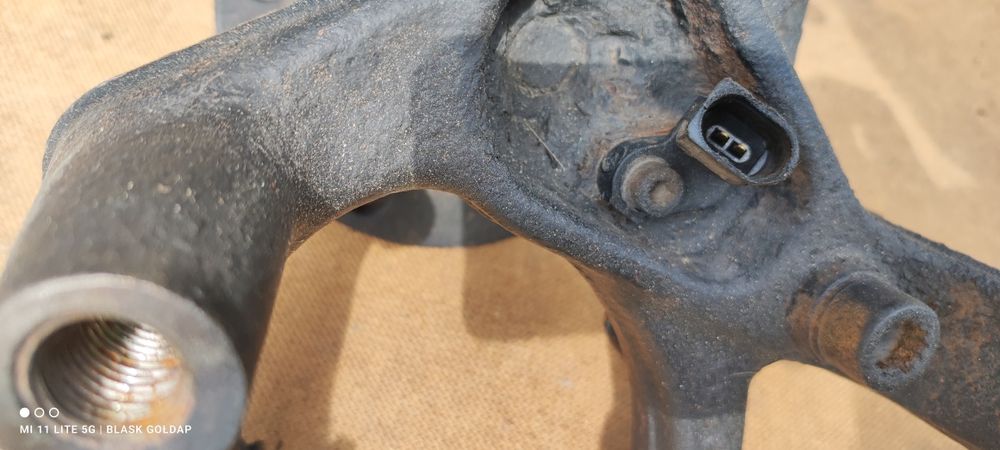 Zwrotnica Lewa Przód Audi A3 8P 2.0 TDI 2003 Blask Gołdap