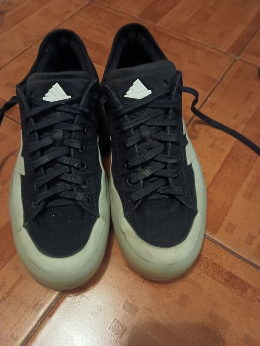Кросівки Adidas оригінал