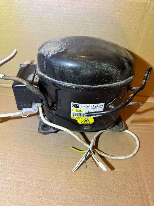 Agregat kompresor sprężarka z lodówki ZEM HQY 12 AA R600a