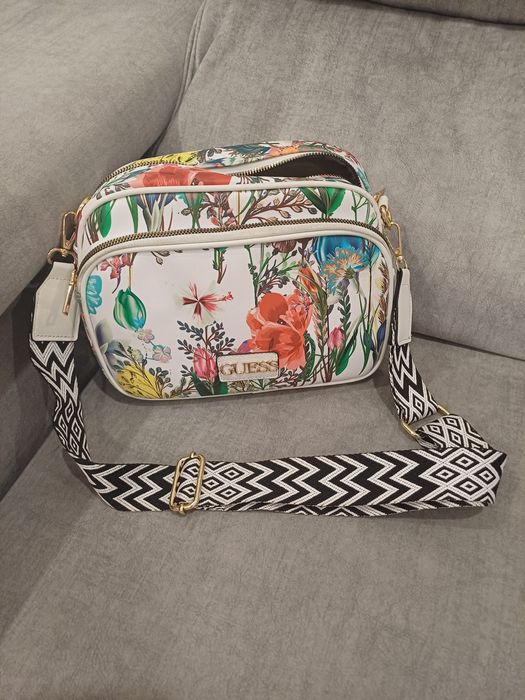 Mala senhora colorida