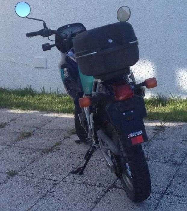 Honda NX 250 fiável, em ótimo estado
