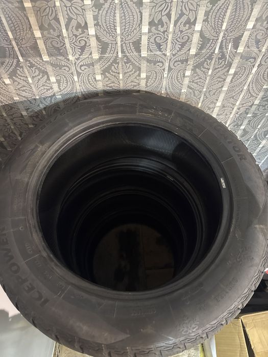 Шини:Lanvigator Icepower 285/50 R20(зимові)комплект