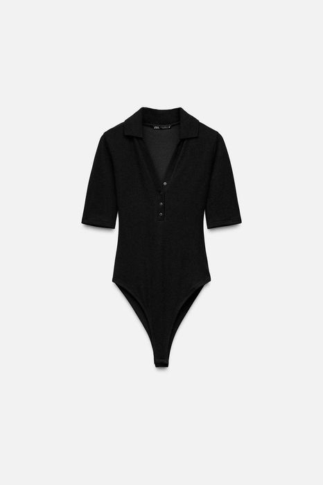 Актуальне в цьому сезоні боді-поло від Zarа,L можна на M. Футболка