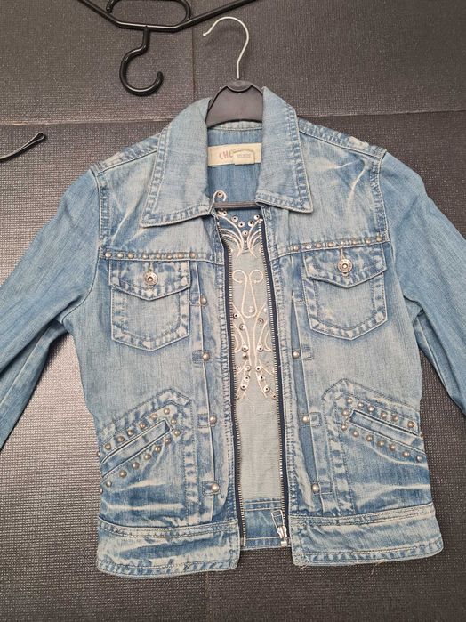 Kurtka jeans dżinsowa.