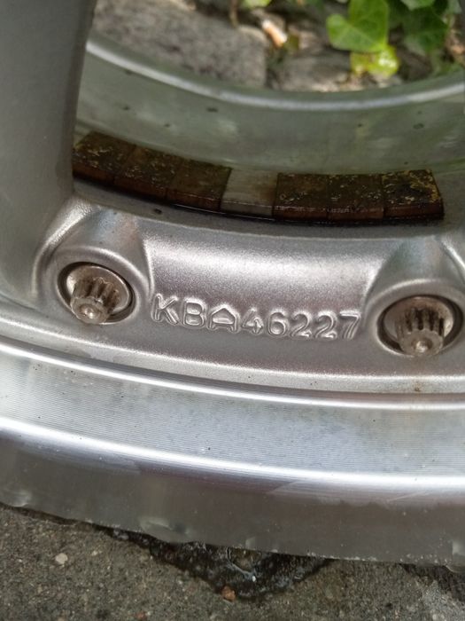 Диски Р15
Продам диски Р15
Розболтовка 4х100
Присутні сліди викорис