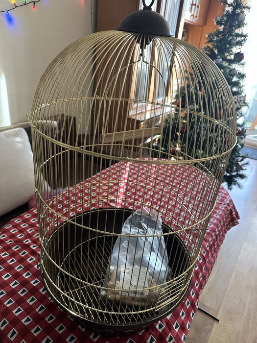 Sprzedam klatkę dla papugi.