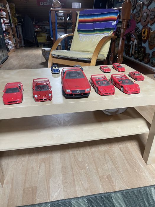 Carros de colecao em bom estado