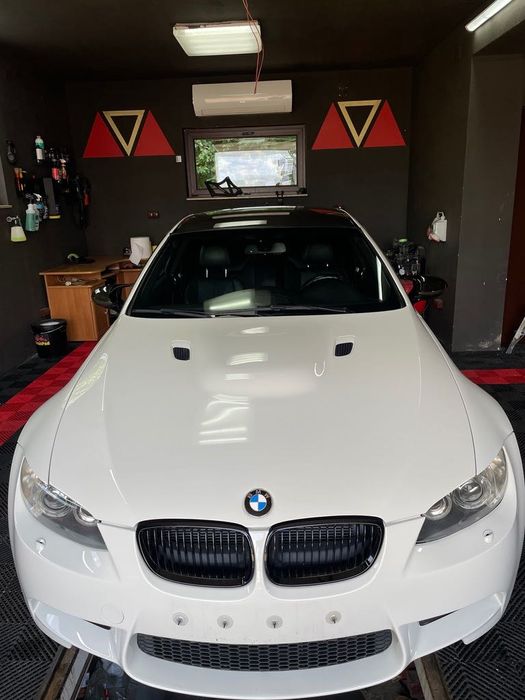 Pranie tapicerki, polerowanie lakieru, lamp,  przyciemnianie szyb, ppf