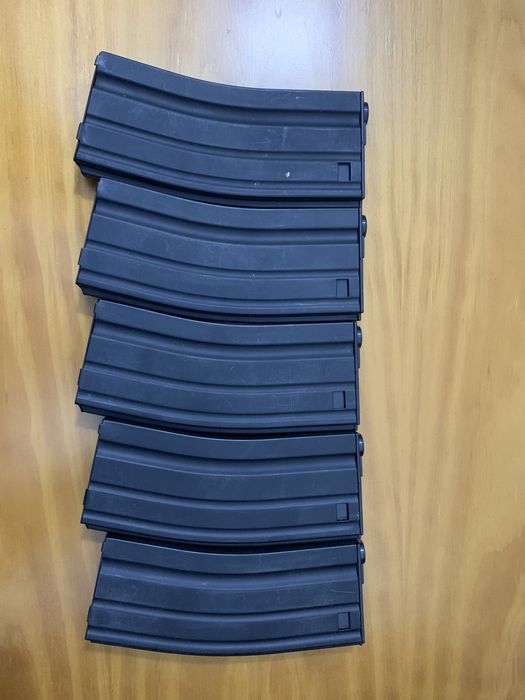 5 real magazine e 1 mid-cap Airsoft