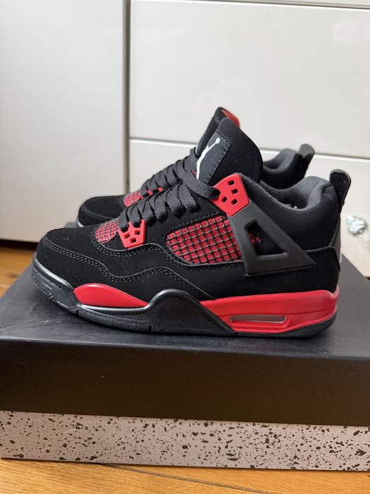Nike Jordan 4 Retro rozmiar 42 Nowe Orginalne