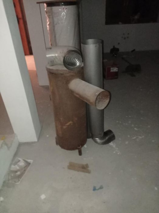 Piec trociok z rurami