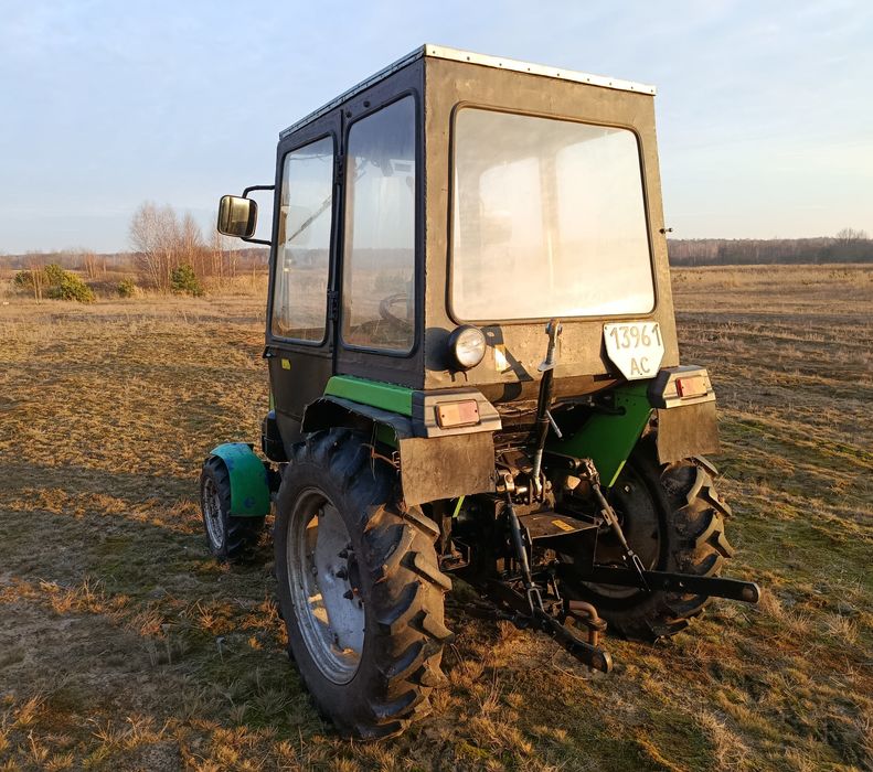 Продам трактор  КИЙ -425
