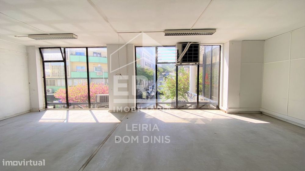 Loja, Leiria, Pousos, Barreira e Cortes