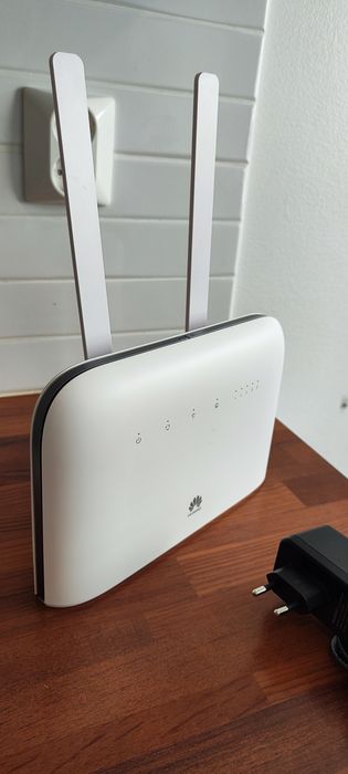 4G Роутер HUAWEI b715s-23c