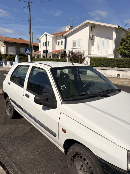 renault clio 1995