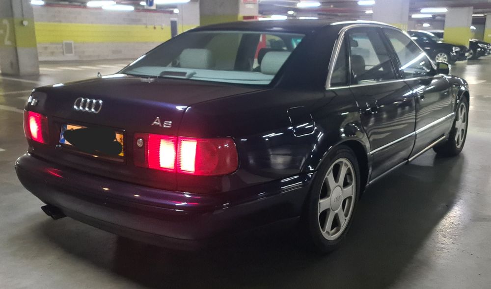 Audi A8 S8 4200 V8