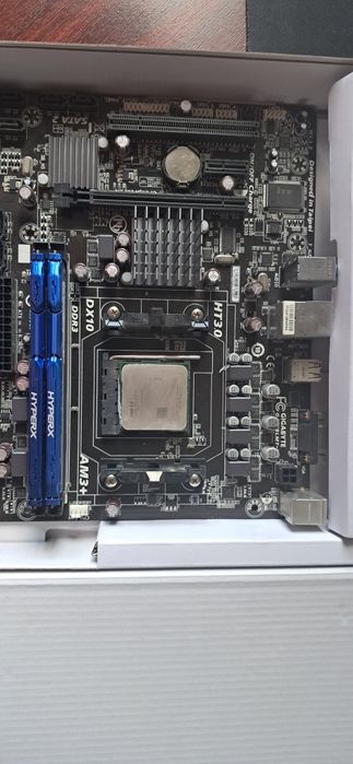 Процесор AMD FX .