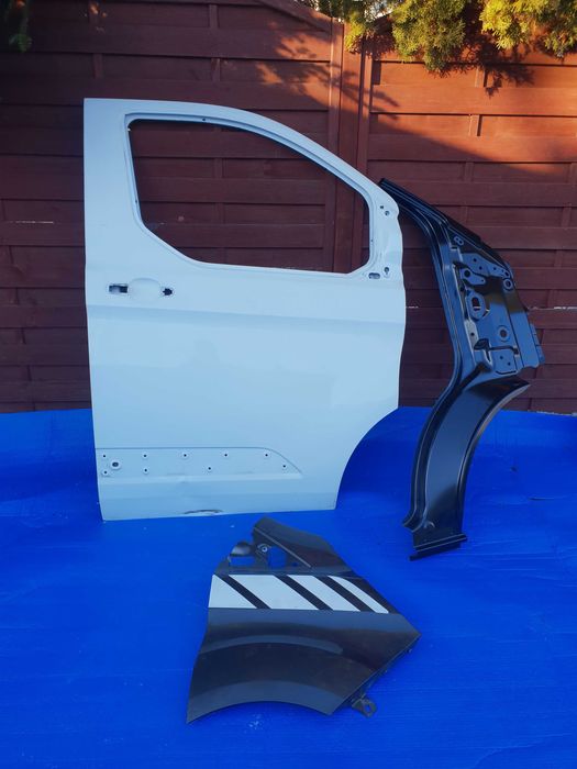 Ford Custom Drzwi błotnik słupek