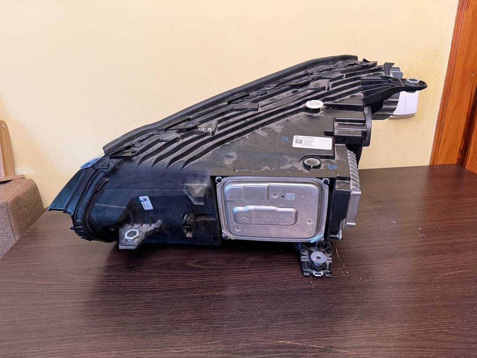 Фара права Mersedes EQS USA W296 SUV DIGITAL LED