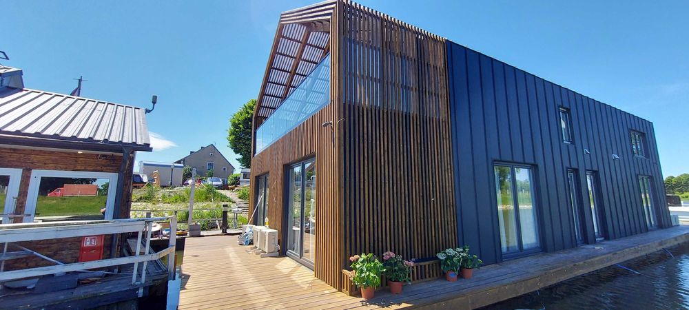 Dom 70 m, dom na wodzie hausboot / houseboat, dom pływający