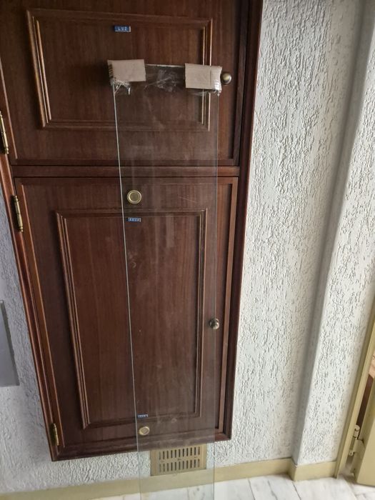 Prateleira em vidro 179x30cm