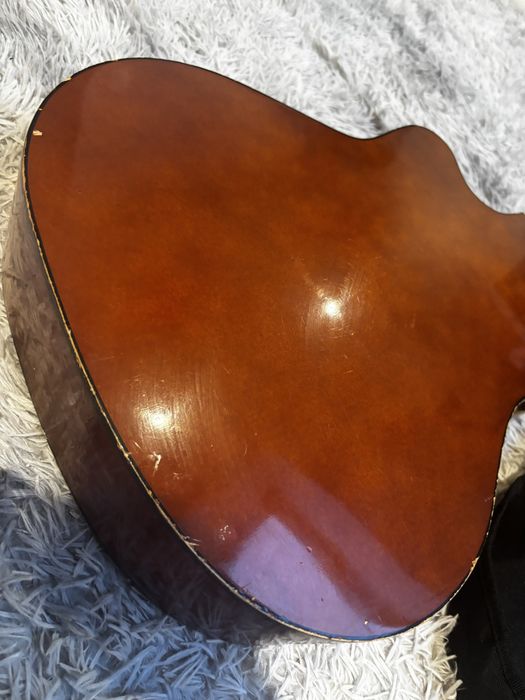 Używana gitara klasyczna 3/4