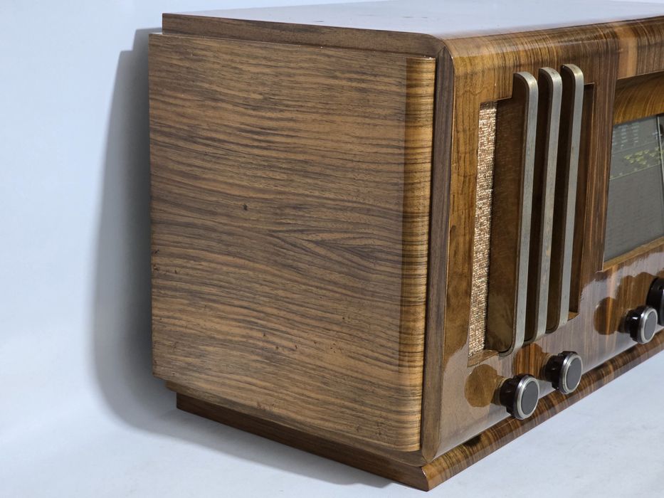 Rádio antigo reparado Paillard