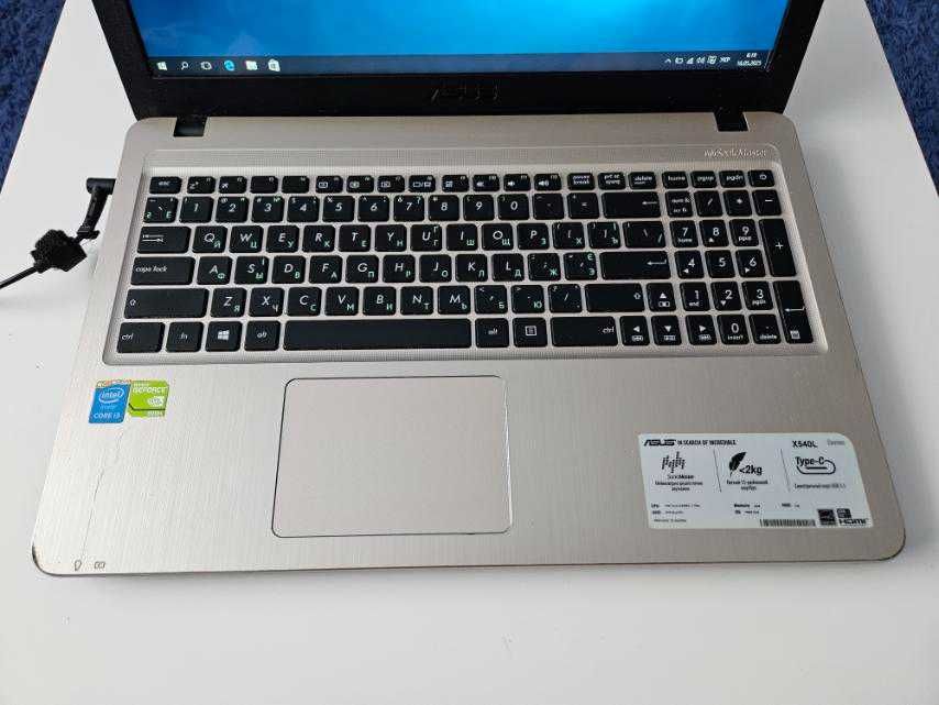 Продам Asus X540L ОПП 6 Гб, Диск 1 Тб, відеокарт. 2 Гб